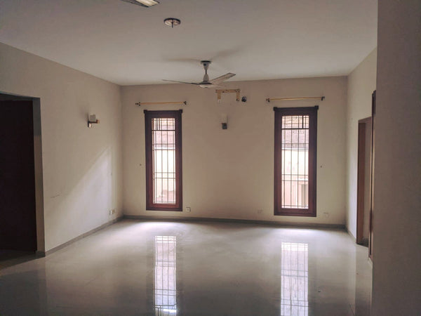 1000 Yard Luxury Bungalow for Sale in DHA Phase 2 Karachi